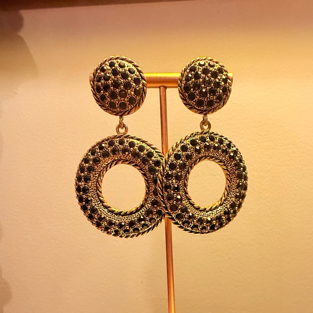 Vintage Carlisle Gold and Black Circle 2” Drop Earrings - Picture 2 of 7